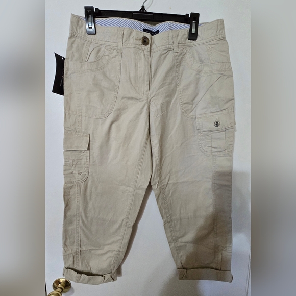 Tommy Hilfiger Tan Cargo Capri Pants - Picture 1 of 8